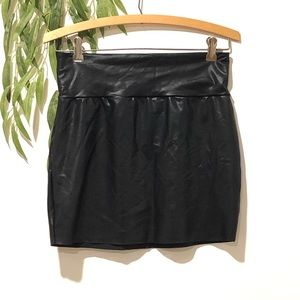 American apparel black high waisted skirt